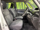 運転席シート廻りは使用感も少なく、良好な状態となっています。丁寧に使われていたことがよくわかりますね。