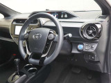運転席は視界がよく運転しやすいです。