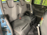 高品質なオリジナルフロアマットもオプションにてご用意しております。お好きなデザインやカラーをお車に合わせて選んでいただくことができます♪