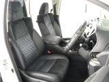 (電動シート)運転席8ウェイパワーシート!シートメモリー機能付き!上級グレードならではの贅沢装備で人気装備となります。