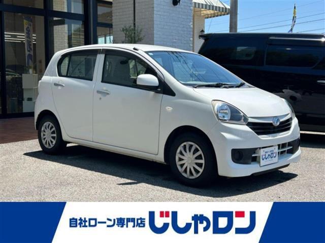 ダイハツ ミライース 