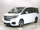 ホンダカーズ東京中央US三鷹店へようこそ。当社下取りのお墨付き車両。人気車両で充実装備の一台。おススメです。どうぞご覧くださいませ。