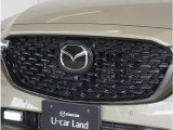 【フロントレーダーセンサー】フロントレーダーセンサーから送信される電波が前方車や障害物に反射し、もどってきた電波を検知することで制御しています。