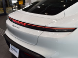 全車両に第三者機関のプロの査定士(AIS)による査定、鑑定書付きで御座いますので、ご安心下さいませ。