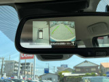 広いミラーで後方をしっかりと確認して頂けます!