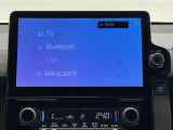 【10.5インチディスプレイオーディオplus】BluetoothオーディオやTV放送、AppleCarPlayやAndroidAutoなど多彩な機能を備えます。ナビゲーション機能も搭載。