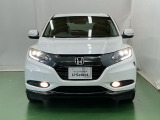 LEDヘッドライトを装備しています。LEDヘッドライトはとても明るく、雨の日や夜間走行も安全・安心です。オートライトコントロール付きで周囲の明るさに応じて自動で点灯・消灯します