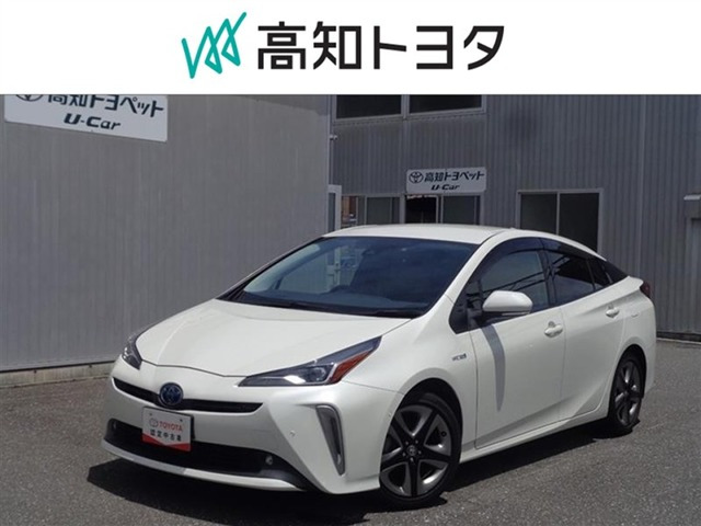 トヨタ プリウス 