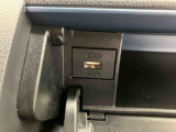 3.「認定中古車カルテ」は、走行距離や修復歴に加えてキズ・凹みの有無・状態や消耗品の交換、過去の整備状況がわかります。