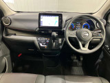 運転席からの視界が左右に広く隅々まではっきりと見えます!クルマの前端も把握しやすく安心です★