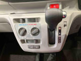 納車前にはプロのメカニックが、各部の点検を行います。ディーラーにしか出来ない品質、そしてサービスできっと満足していただけると思います!