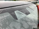 【衝突被害軽減ブレーキ】前方の車両や歩行者を検知し、ブザー音や表示によって警告!衝突の可能性が高まるとブレーキ踏力をアシストしてくれますが、あくまでもサポートですので運転手の判断・操作が大事です☆