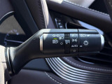 【オートライト(AUTO)】外の明るさをシステムが感知して、自動でヘッドライトが点灯します。ヘッドライトをつけ忘れを防ぐ便利機能です。