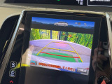 【バックカメラ】駐車時に後方がリアルタイム映像で確認できます。大型商業施設や立体駐車場での駐車時や、夜間のバック時に大活躍!運転スキルに関わらず、今や必須となった装備のひとつです!