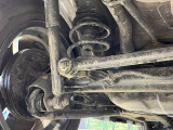 お車を安心してお乗りいただく為には、足回りの定期点検が欠かせません。サービスサポート(有償保証)では無料点検もご提供しており、安心のカーライフをお過ごしいただけるサポート体制が整っています。