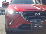 アダプティブLEDヘッドライト カメラや車速センサーと連動して、ハイ、ロー、ワイドローのLEDライトを常に最適な配光に自動制御する優れものです!