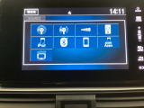 フルセグテレビ搭載。USB入力、Bluetoothオーディオに対応しています。