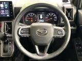 【純正革巻きステアリング】上質な革を使用することで、手にしっかり馴染みとても運転しやすいハンドルです♪