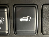 【パワーバックドア】スマートキーや運転席のボタンを押すだけでリアゲートが自動で開閉します!荷物を持っている時や、高い位置にあるバックドアを閉める際に便利な機能です♪