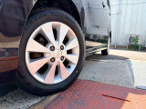 雪道安心の4WD!走行距離無制限保証付き!車検整備もついております♪