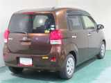 車体がコンパクトで小回りが効きます。狭い道でも走りやすいクルマです。