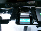 e-Pedalスイッチです。電気自動車ならではの走りが楽しめます。
