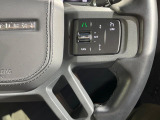 アダプティブクルーズコントロール 高速道路を走行中、あるいは渋滞した道路を走行中、前方の車両が速度を落としたり停止した場合に安全な車間距離を保ちます。