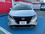 メンテナンスも日産にお任せ下さい。クルマを知り尽くしたプロが最新の機器を使っておクルマの点検・整備を実施します。
