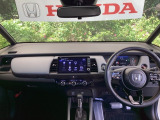 フロントガラスが大きく、ワイドな視界で運転もしやすくなるように、設計されています。