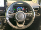 【純正革巻きステアリング】上質な革を使用することで、手にしっかり馴染みとても運転しやすいハンドルです♪