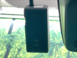 【ドライブレコーダー】ドライブレコーダー装備!走行中はもちろん、あおり運転や事故に遭遇した際、映像で記録し、万一のリスクに備えます。※記録用SDカードはお客様ご自身でご準備いただく必要があります。