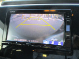 リアカメラのお写真です。駐車が苦手な方でもラクに駐車が行えますね。