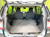 後席を格納すると、これだけの広さが!シーンに合わせたシートアレンジで、大きな荷物も積むことが出来ます♪