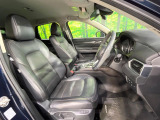 運転席シート廻りは使用感も少なく、良好な状態となっています。丁寧に使われていたことがよくわかりますね。