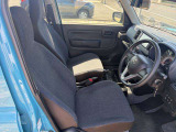 車を運転する際には運転席の存在は欠かせません。なのでしっかりとチェックしたいポイントですね。