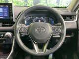 【純正革巻きステアリング】上質な革を使用することで、手にしっかり馴染みとても運転しやすいハンドルです♪