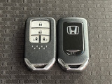 ★スマートキー★ キーを携帯しているだけでカギの開け閉めからエンジン始動までできるスマートキー!キーを取り出す必要がないので楽チンです