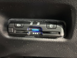 いまや快適なカーライフに欠かせないETCが付いています。