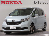 ワンオーナー車の2023年、フリードハイブリッド(ハイブリッド・G)が入庫しました。当社自社工場にて法定点検を実施しております。過去の整備は整備記録簿での確認ができます。