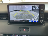 【バックカメラ】運転が苦手な方も車庫入れラクラクです!ギアをリバースに入れれば自動的に切り換わりますので、面倒な操作は不要です♪狭い駐車場もお車を傷つけず安心ですね!