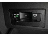 すっきりとインストールされた純正ビルトインETC。見た目もさることながら実用性も充分です。