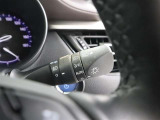 暗くなると自動で点灯AUTOライトは、連続するトンネルで重宝しますね