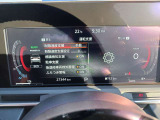前方車両との衝突防止のサポート機能やアクセルとブレーキを踏み間違えた時のサポート機能など、安全装備が充実してて心強いです!!