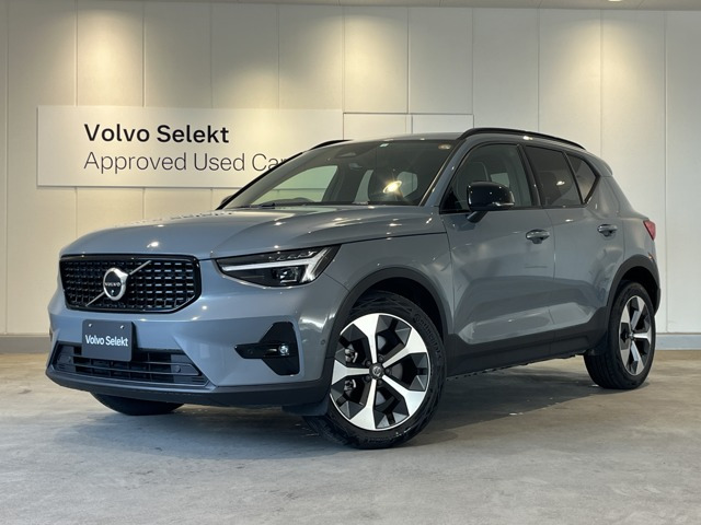 XC40アルティメット B4 AWD ダークエディション 4WD