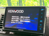 【大画面ナビ】人気の大型9インチナビを装備。存在感のある大画面はインパクト大!ナビ利用時のマップ表示は見やすく、テレビやDVDは臨場感がアップ!いつものドライブがグッと楽しくなります♪