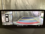 狭い場所での駐車やすれ違いなどでより的確な運転操作に役立つ360&deg;ビューモニターが装備されています。