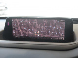 マツダコネクトの10.25インチワイドセンターディスプレイです。『Android Auto』『Apple CarPlay』や独自のコネクテッドサービスに対応したインターフェイスシステムです。