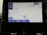 純正ナビを装備。タッチパネル式で使いやすく、お出かけもラクラクです。