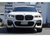 BMWの代名詞の【キドニーグリル】グリルが腎臓のように見えるので【キドニー】と呼ばれるようになりました。一目見ただけでBMWであると認識できる確固たるアイコンとして存在感を放ちます。