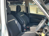 運転席、助手席まわりです。実際お座りいただくのが、分かりやすいと思います。お気軽にご来店ください!